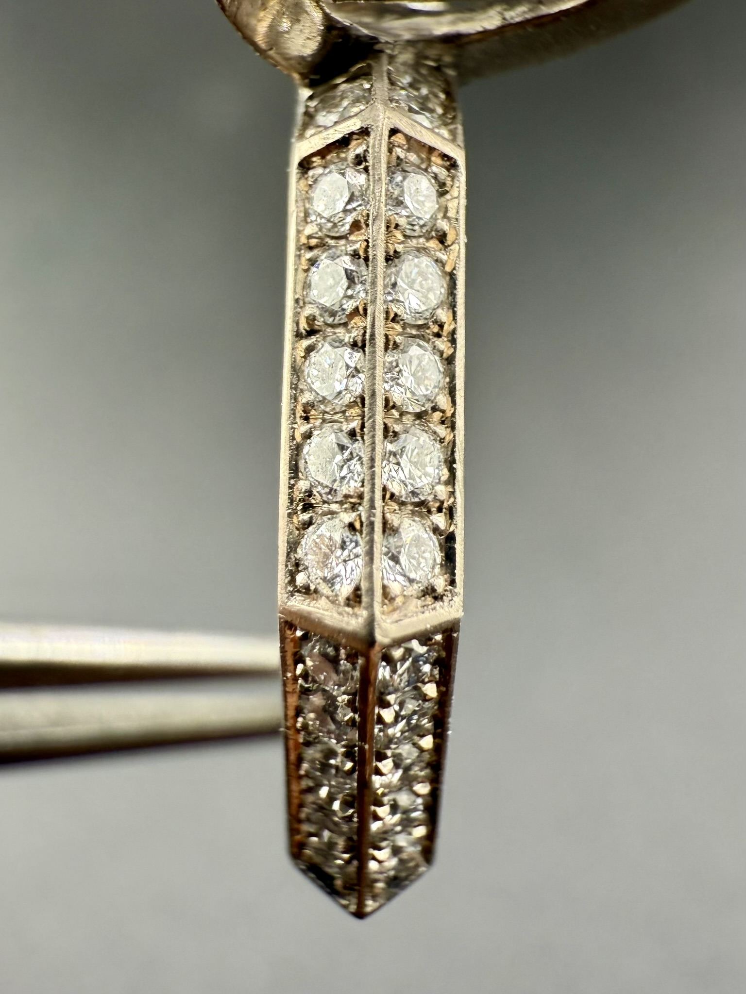 Detail of a two-row pavé setting — SKJ Serti workshop, Antwerp